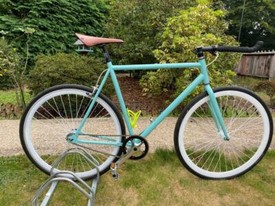 raleigh cadent ts1 hybrid bike